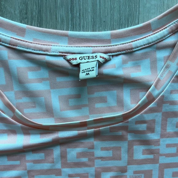 Guess pink and white basic tee - Picture 4 of 6